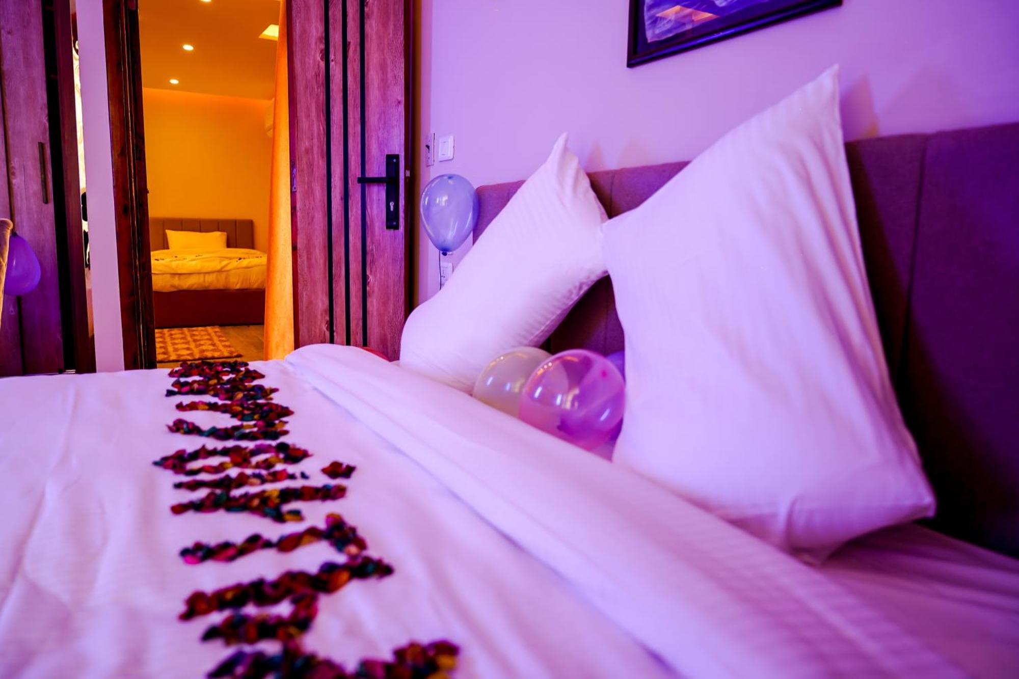 Pyramids Hotel Kafret el-Gabal Buitenkant foto