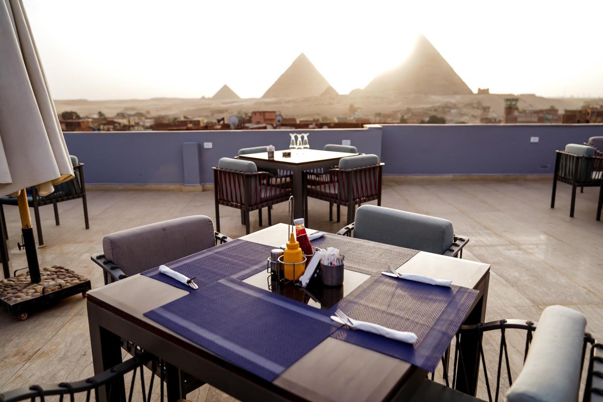 Pyramids Hotel Kafret el-Gabal Buitenkant foto