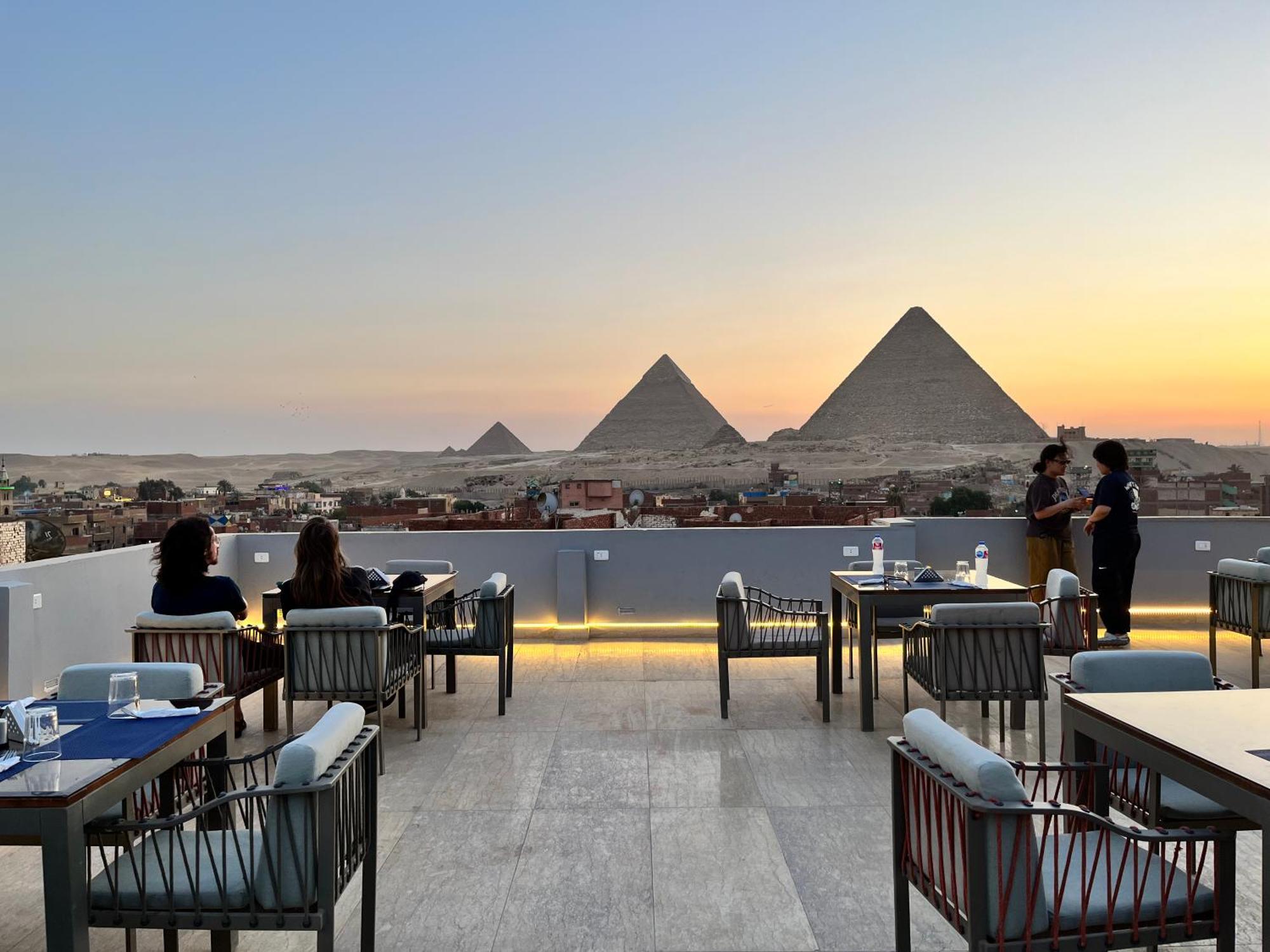 Pyramids Hotel Kafret el-Gabal Buitenkant foto